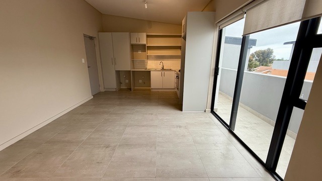 To Let 1 Bedroom Property for Rent in Table View Western Cape